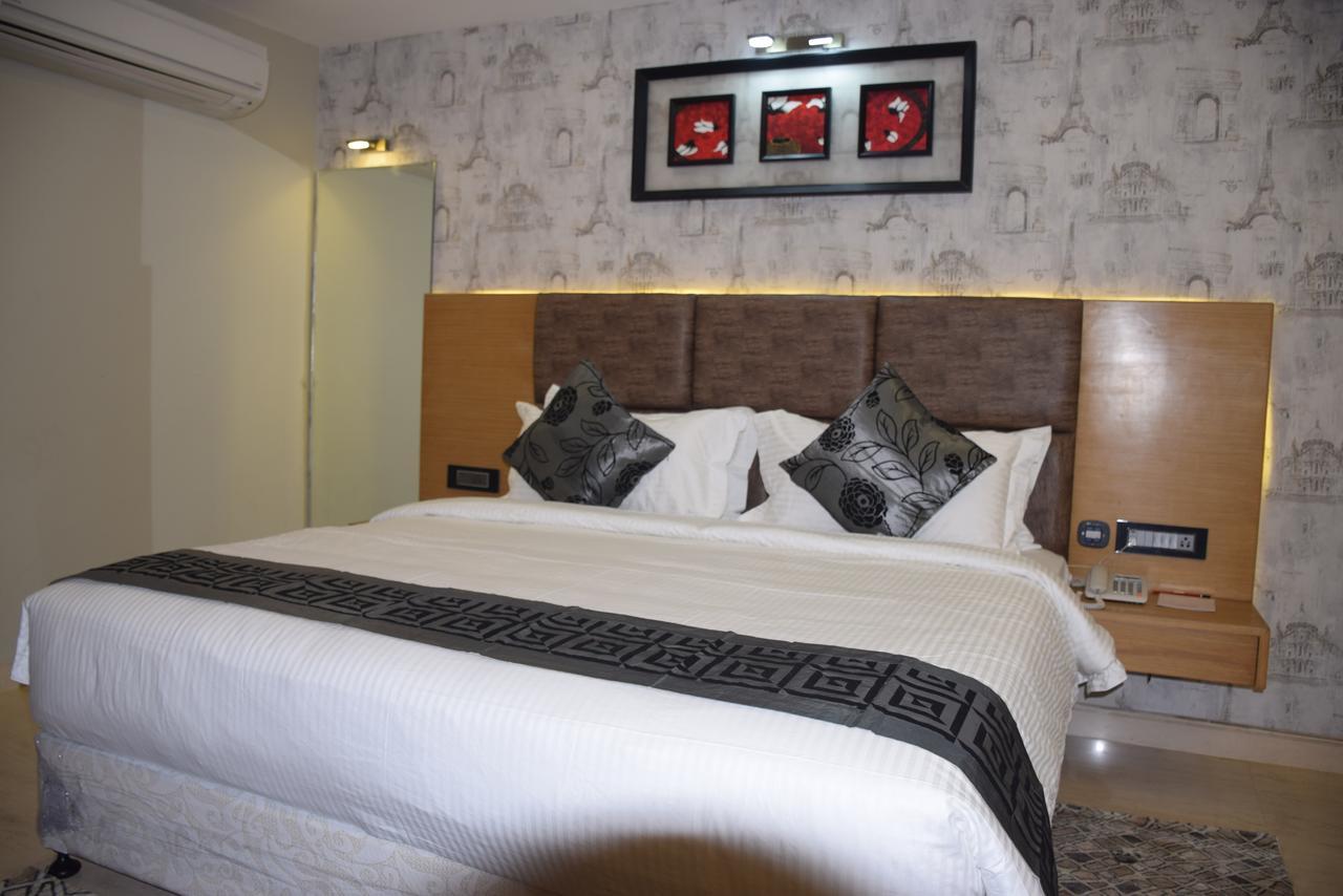 Hotel Golden Tree à Purî Extérieur photo