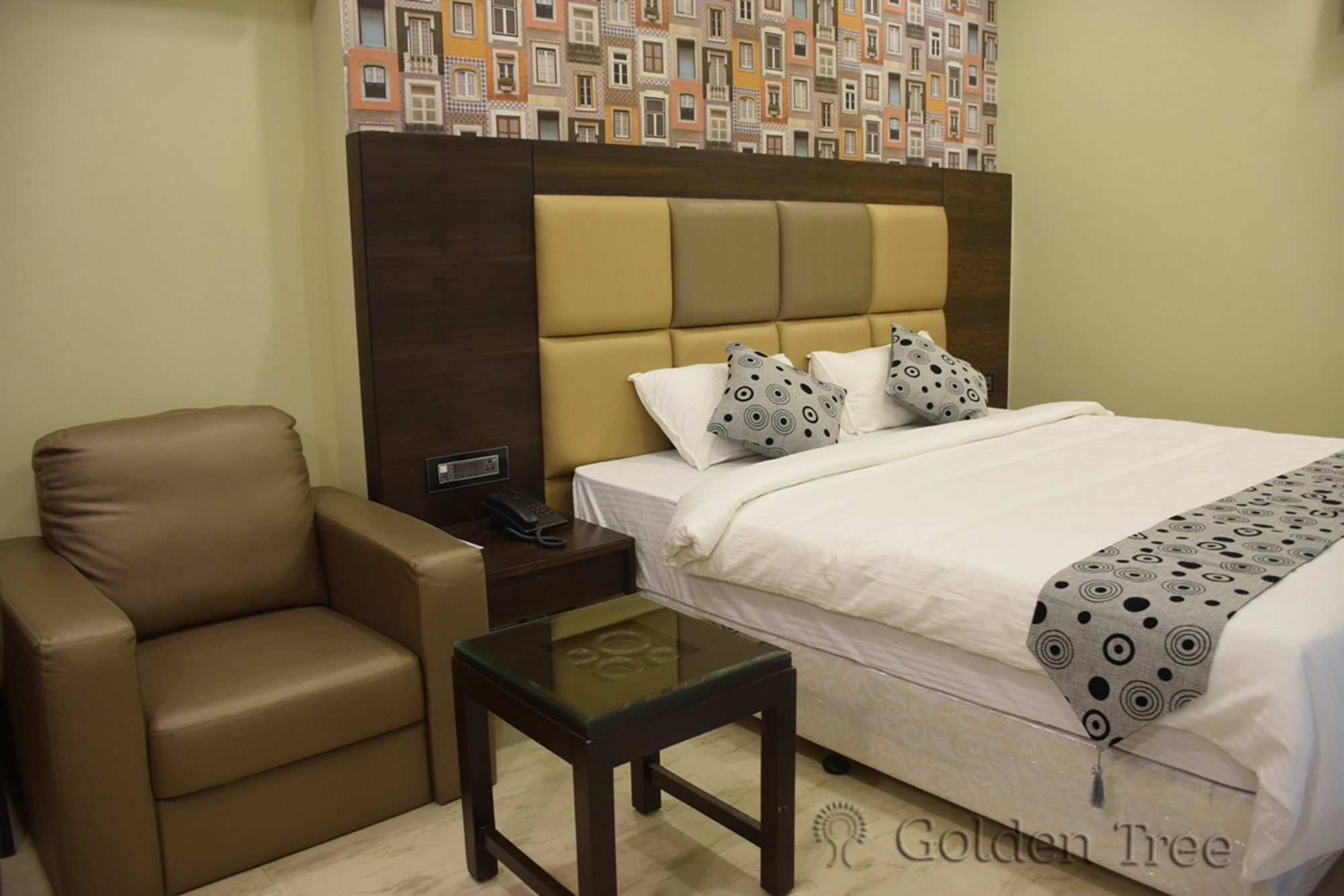 Hotel Golden Tree à Purî Extérieur photo
